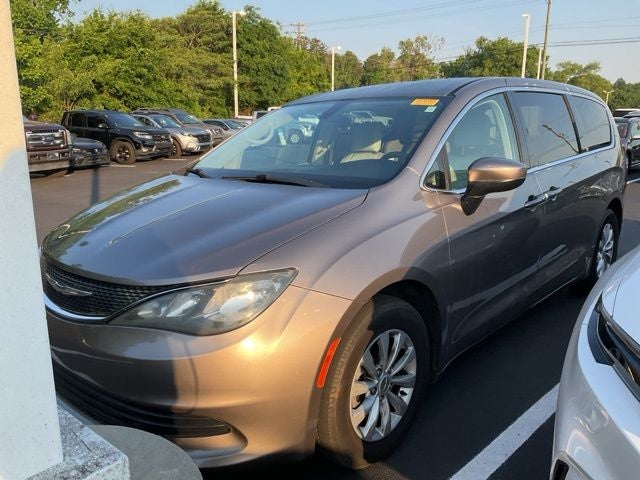 2017 Chrysler Pacifica Touring