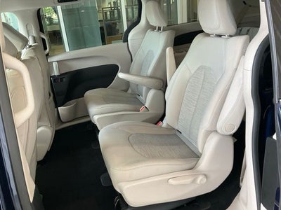 2018 Chrysler Pacifica Hybrid Touring Plus