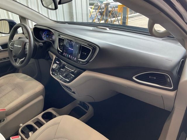 2018 Chrysler Pacifica Hybrid Touring Plus