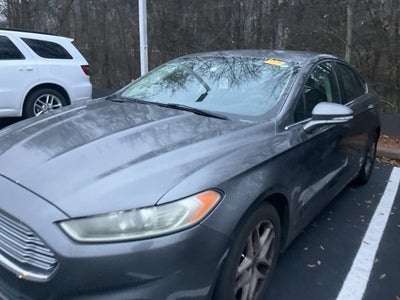 2014 Ford Fusion SE