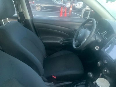 2012 Nissan Versa 1.6 SV