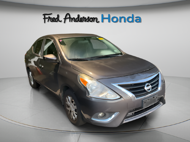 2015 Nissan Versa 1.6 SV