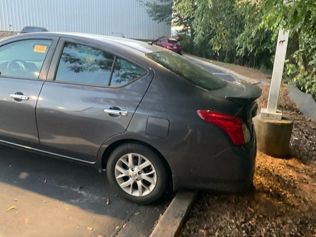 2015 Nissan Versa 1.6 SV