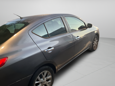 2015 Nissan Versa 1.6 SV