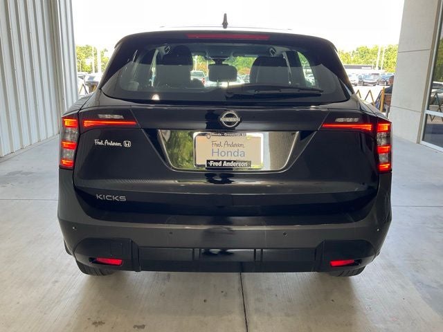 2025 Nissan Kicks S