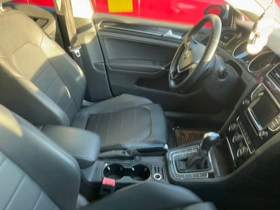 2015 Volkswagen Golf Base