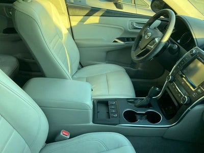 2016 Toyota Camry Hybrid XLE