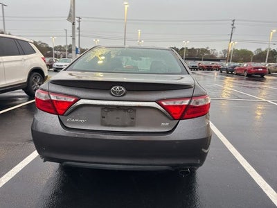 2017 Toyota Camry SE