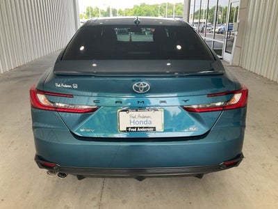 2025 Toyota Camry SE