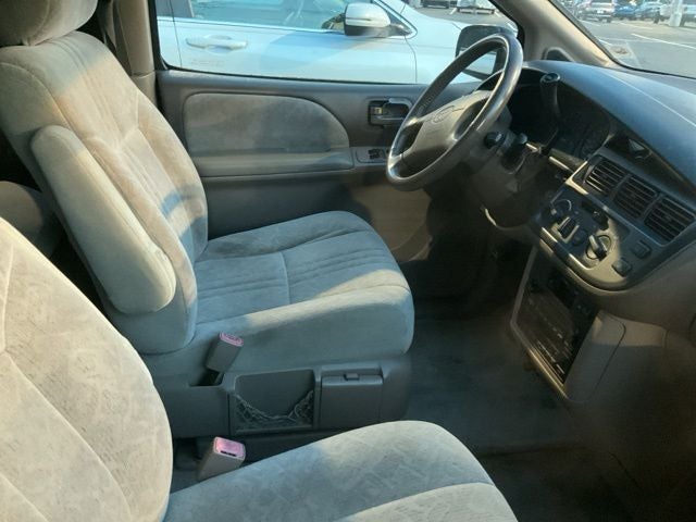 1998 Toyota Sienna LE