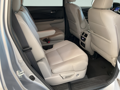 2022 Honda Pilot Touring 7 Passenger