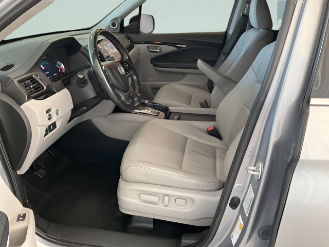 2022 Honda Pilot Touring 7 Passenger
