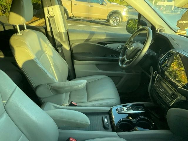 2022 Honda Pilot Touring 7 Passenger