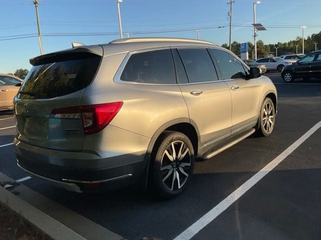 2022 Honda Pilot Touring 7 Passenger
