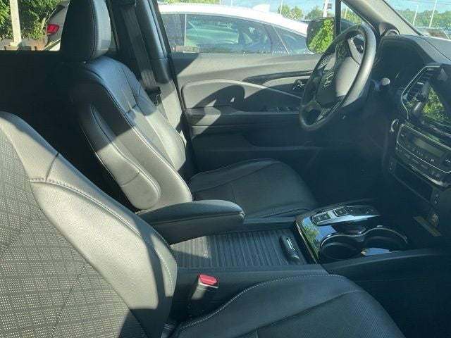 2023 Honda Passport Elite