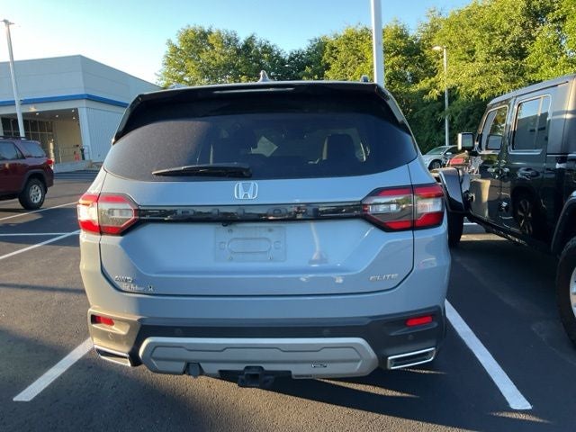 2023 Honda Pilot Elite
