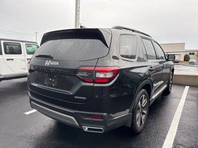 2025 Honda Pilot Touring