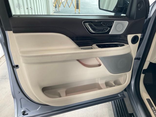 2023 Lincoln Navigator L Black Label