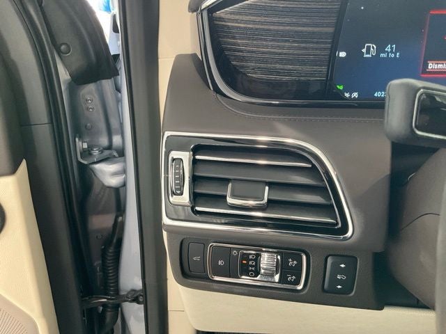 2023 Lincoln Navigator L Black Label