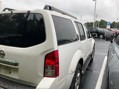 2012 Nissan Pathfinder SV