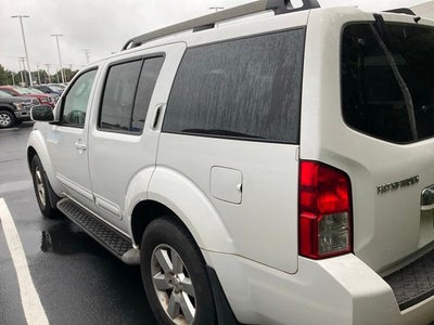 2012 Nissan Pathfinder SV