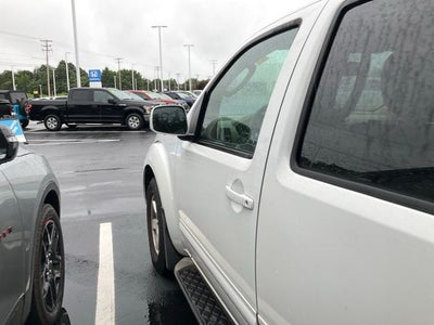 2012 Nissan Pathfinder SV