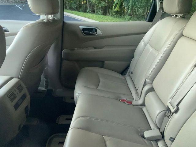 2015 Nissan Pathfinder SL