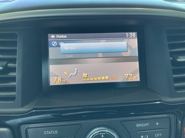 2016 Nissan Pathfinder SV