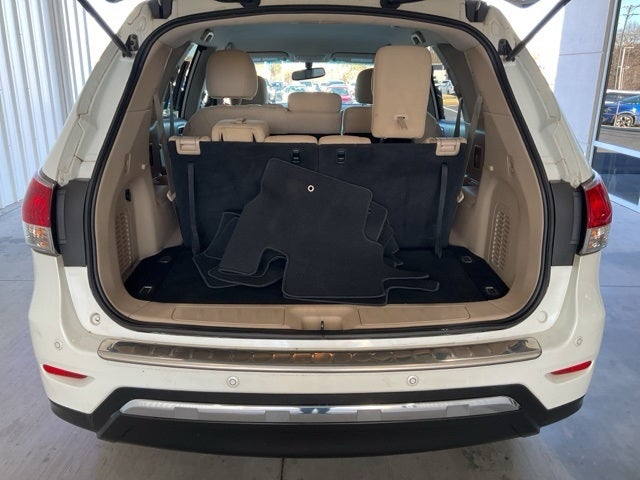 2016 Nissan Pathfinder SV