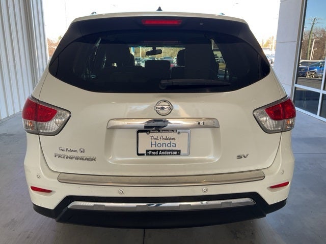 2016 Nissan Pathfinder SV