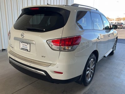 2016 Nissan Pathfinder SV