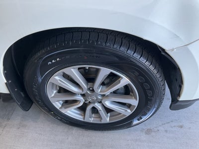 2016 Nissan Pathfinder SV