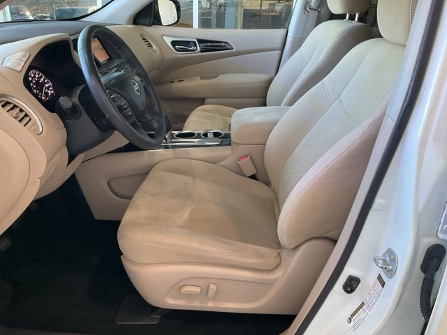 2016 Nissan Pathfinder SV