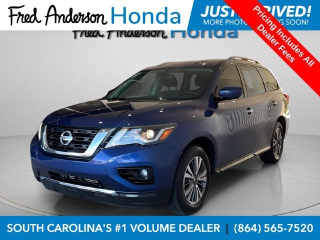 2020 Nissan Pathfinder SV