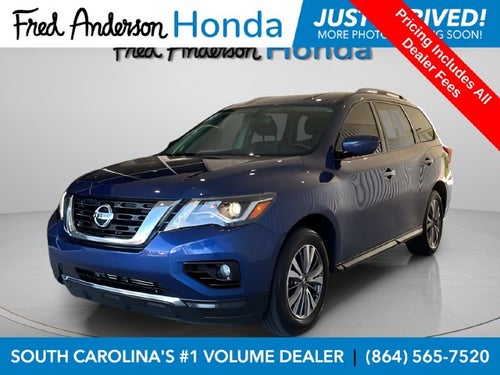 2020 Nissan Pathfinder SV