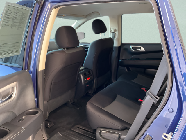 2020 Nissan Pathfinder SV