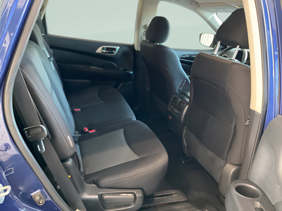 2020 Nissan Pathfinder SV