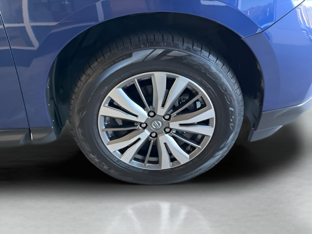 2020 Nissan Pathfinder SV