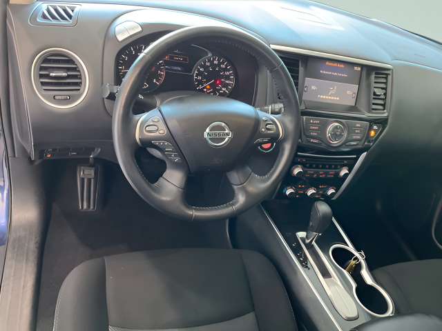 2020 Nissan Pathfinder SV