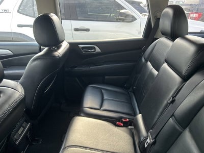 2017 Nissan Pathfinder SL
