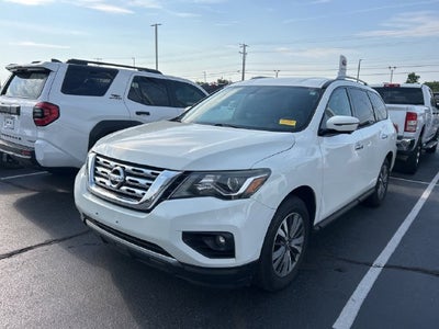 2017 Nissan Pathfinder SL
