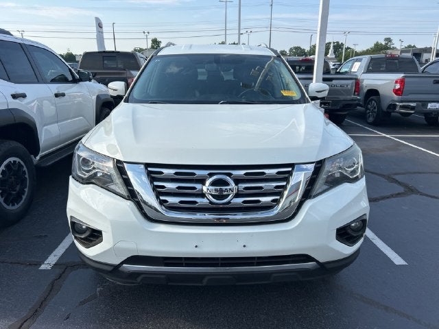2017 Nissan Pathfinder SL