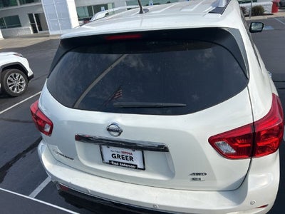 2017 Nissan Pathfinder SL