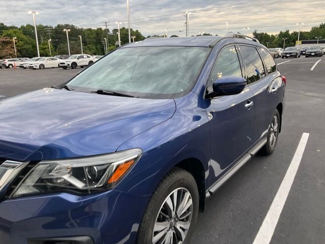 2017 Nissan Pathfinder S