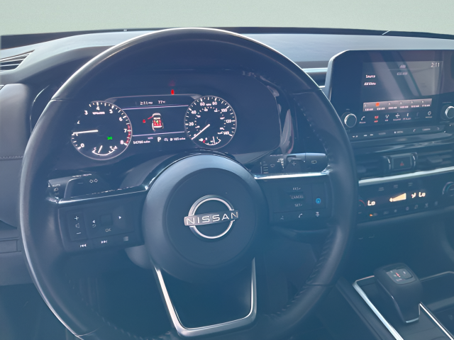 2023 Nissan Pathfinder SV