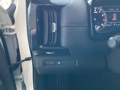 2023 Nissan Pathfinder SV