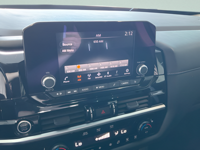 2023 Nissan Pathfinder SV