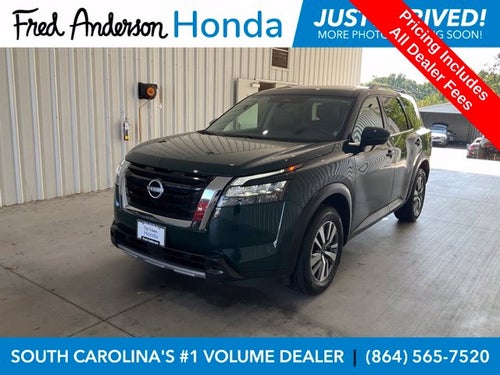 2025 Nissan Pathfinder SL