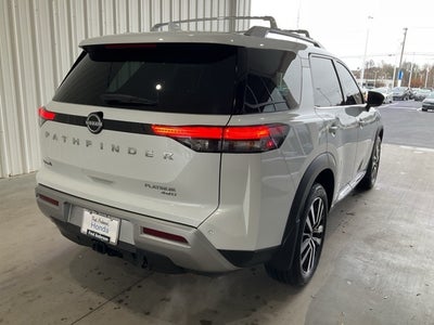 2025 Nissan Pathfinder Platinum