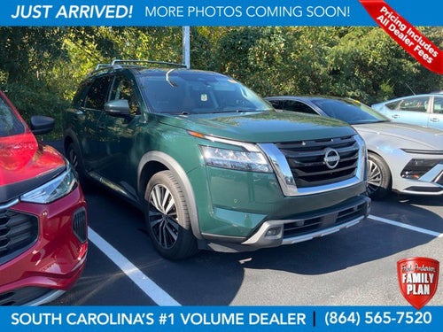 2023 Nissan Pathfinder Platinum